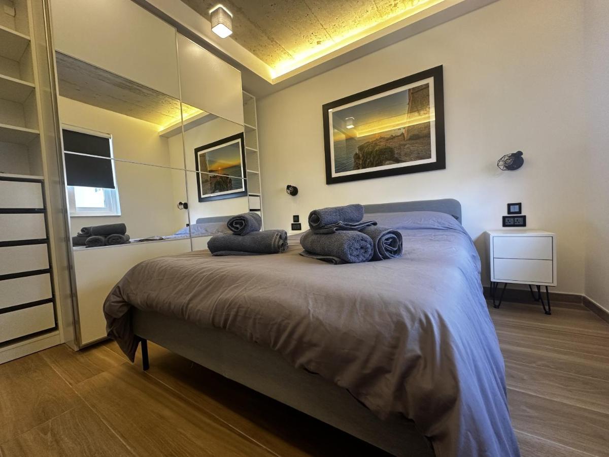 Qawra Holiday Apartment セント・ポールズ・ベイ エクステリア 写真